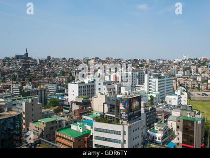 Chiesa cristiana e di una moschea in un popoloso quartiere urbano, capitale nazionale area, Seoul, Corea del Sud Foto Stock