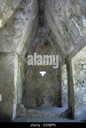 Messico. Palanque. Il Corbel arch visto in un halway presso il Palazzo. In Chiapas. Foto Stock