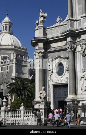 EUROPA, ITALIEN, Sizilien, OSTKUEST, Catania, Altstadt, ZENTRUM, DOM DOM sant Agata, PIAZZA DEL DUOMO, STIMMUNG, (Urs Flueele Foto Stock