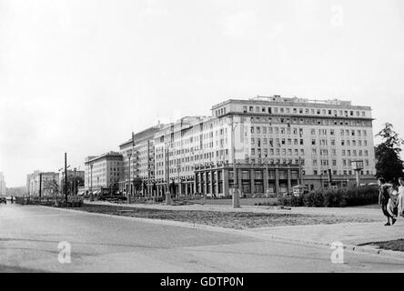 Stalinallee in Berlino Est Foto Stock