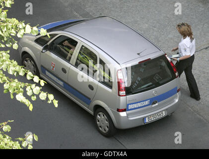 Ordnungsamt (ordine pubblico ufficio) Foto Stock