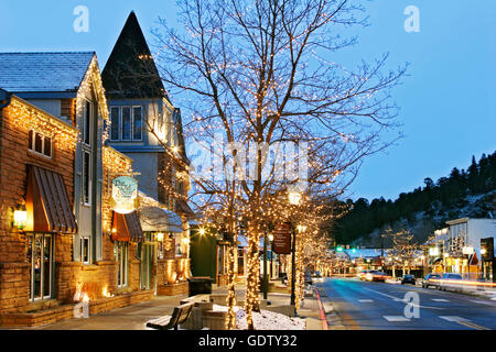 Inverno Main Street scene, Estes Park, COLORADO, Stati Uniti d'America Foto Stock