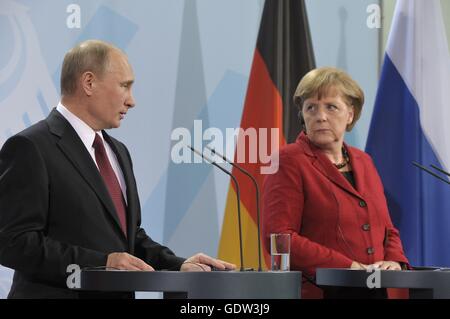 Putin e Merkel Foto Stock