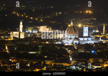 Firenze vista notturna, panorama italiano Foto Stock