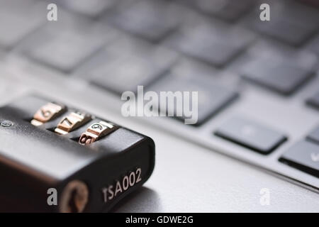 È il concetto di sicurezza con funzione di blocco della tastiera Foto Stock