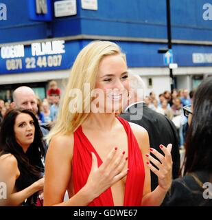 Kimberley Garner/Made in Chelsea, frequenta la London film premiere di soddisfare i mugnai. Foto Stock