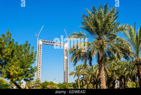 Telaio di Dubai in costruzione visto da: Parco di Zabeel Foto Stock