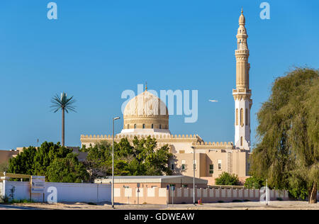 Vista di Zabeel moschea a Dubai, Emirati arabi uniti Foto Stock