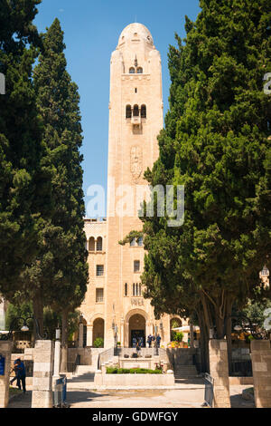 Israele Gerusalemme moderno landmark YMCA ' un monumento alla costruzione della pace ' costruito Arthur Loomis Harmon designer Empire State Building Foto Stock