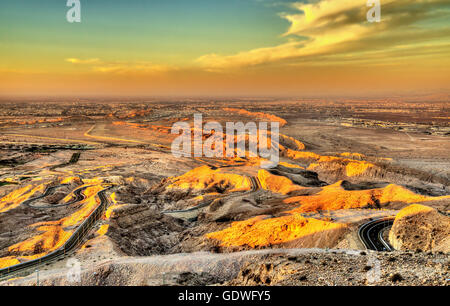 Vista dalla Jebel Hafeet mountain verso Al Ain - EMIRATI ARABI UNITI Foto Stock