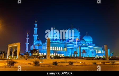 Sheikh Zayed Grande Moschea di Abu Dhabi, Emirati arabi uniti Foto Stock