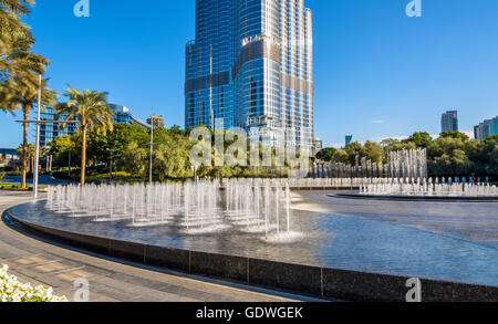 Il Burj Khalifa Entrata Principale Watercourt - Dubai Foto Stock