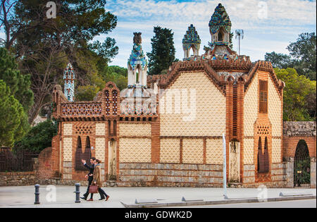 Pavellons de la Finca Güell, di Antonio Gaudi. Barcellona. La Catalogna. Spagna Foto Stock