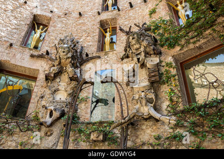 FIGUERAS, Spagna - 25 giugno 2016: dettagli da Dalí Museum, il 25 giugno 2016 di Figueras, Catalunya, Spagna. Foto Stock