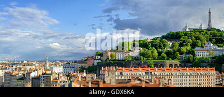 Lione (Francia) ad alta definizione con panorama di Notre-dame de Fourviere Foto Stock