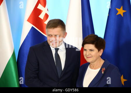 Varsavia, Polonia. 21 Luglio, 2016. PM slovacco Robert Fico arrivarono a Varsavia per la riunione ufficiale del gruppo di Visegrad sotto la presidenza della Beata Szydlo. © Jakob Ratz/Pacific Press/Alamy Live News Foto Stock