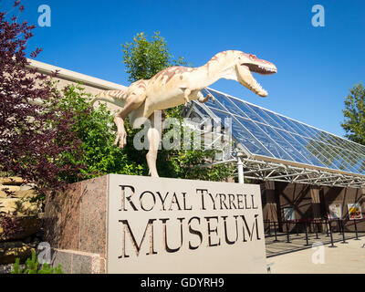 L'ingresso anteriore del Royal Tyrrell Museo di Paleontologia in Drumheller, Alberta, Canada. Foto Stock