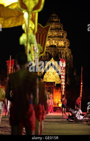 I templi Khmer di Phimai vicino alla città di Khorat nella provincia di Nakhon Ratchasima nella regione di Isan nel Nordest Thai Foto Stock