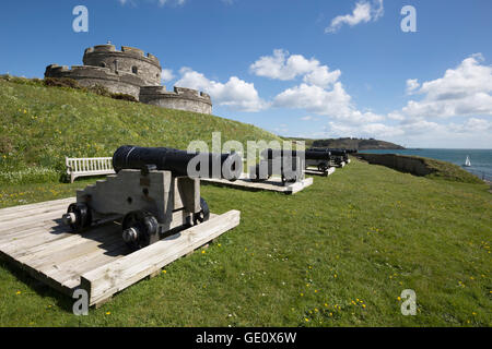 St Mawes Castello e cannoni, St Mawes, Cornwall, England, Regno Unito, Europa Foto Stock