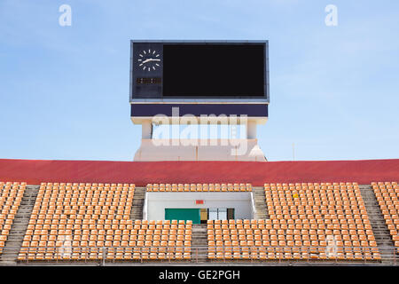 Quadro di controllo sedile arancione in stadium Foto Stock