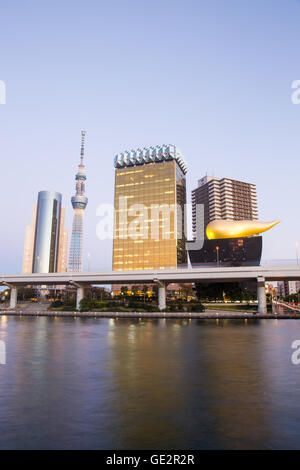 Tokyo, Giappone skyline nel crepuscolo Foto Stock