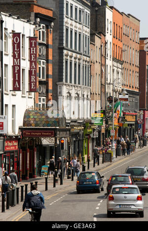 Irlanda, Dublino, Dame Street, Olympia Theatre e negozi Foto Stock