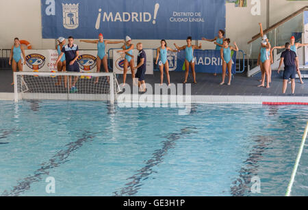 Madrid, Spagna. 22 Luglio, 2016. Vista di Concepción centro sportivo piscina dove prendere in luogo delle donne giovani pallanuoto campionati, Madrid, Spagna. Enrique Davó/Alamy Live News. Foto Stock