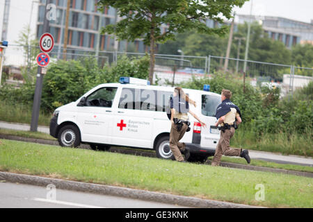 Luglio 22, 2016 - Tiro OEZ Monaco di Baviera © Michael Trammer/ZUMA filo/Alamy Live News Foto Stock