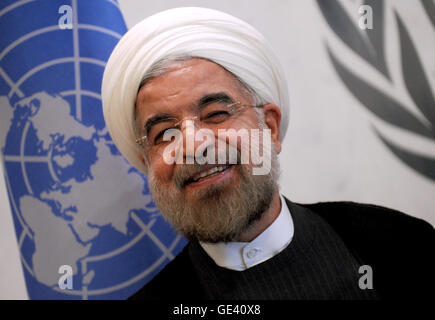 NEW YORK, NY - 26 settembre: Hassan Rouhani, Presidente dell'Iran assiste sessantottesima sessione dell' Assemblea generale delle Nazioni Unite il 26 settembre 2013 a New York City. Photo credit: Van Tine/MediaPunch Foto Stock