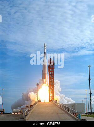 Il veicolo bersaglio Atlas Agena è stato lanciato dal Pad 14 per supportare la missione di Gemini 11. Dopo che l'Agena raggiunse l'orbita, Gemini 11 eseguì un rendezvous e una manovra di attracco come parte dei suoi obiettivi. Foto Stock