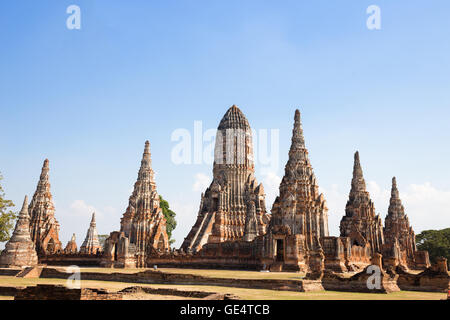 Bella Wat Chai Watthanaram tempio in Ayutthaya Thailandia è più popolari e turistiche Foto Stock