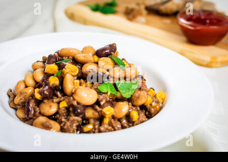 Cucina tradizionale chili con carne con carne di manzo Foto Stock