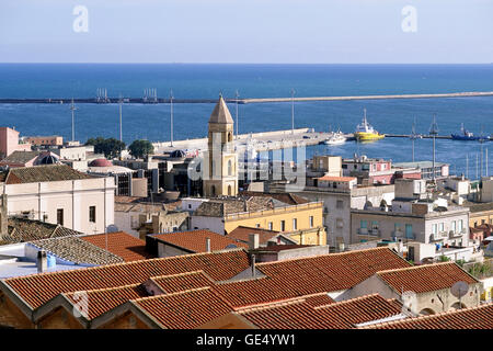 Italia, Sardegna, Cagliari, porto Foto Stock