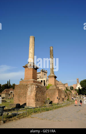 Italia, Roma, foro Romano, basi onorarie Foto Stock