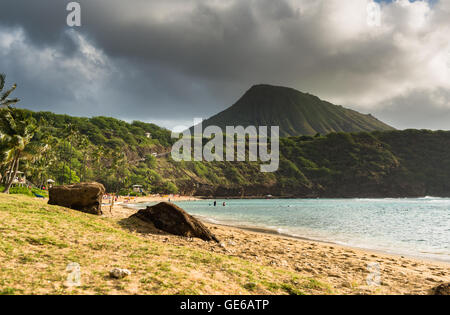 Il Cratere Koko nella mattina di Hanauma Bay, Hawaii Foto Stock