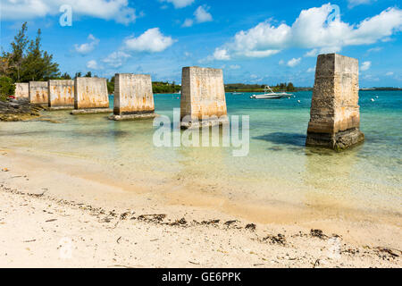 Tralicci a Frank's Bay supportato un primo attraversamento della defunta Bermuda Railway, che azionata dal 1931 al 1948 Foto Stock