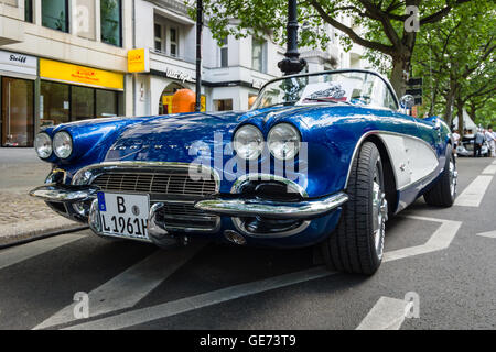 Berlino - Giugno 05, 2016: Sport Auto Chevrolet Corvette C1). Classic giorni Berlino 2016. Foto Stock