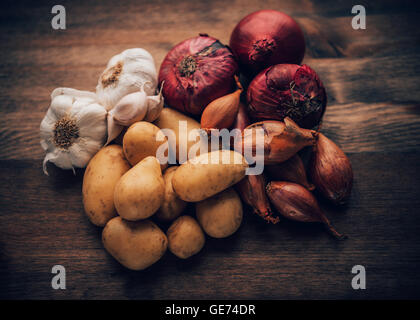 Scatti di bellezza di cibo in un ambiente rustico. Foto Stock