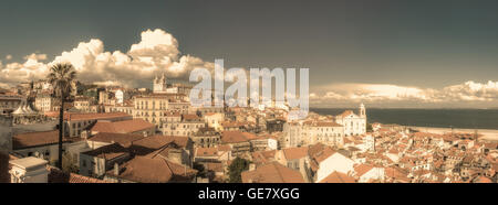 Vintage immagine panoramica del centro di Lisbona, Portogallo Foto Stock