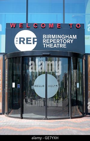 Ingresso anteriore per il Birmingham Repertory Theatre, Birmingham, Inghilterra, Regno Unito, Europa occidentale. Foto Stock