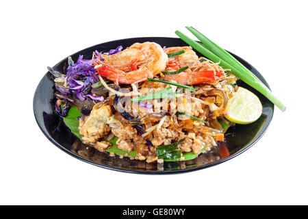 Mescolare alghe fritte linea vetro con gamberetti (Pad Thai) cibi a basso carboidrato per perdere peso. Isolato su bianco con percorsi di lavoro Foto Stock