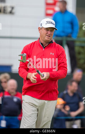 Stati Uniti d'America's Wes breve Jr sul decimo verde durante il giorno tre del 2016 Senior Open Championship a Carnoustie Golf Links. Stampa foto di associazione. Picture Data: Sabato 23 Luglio, 2016. Vedere PA storia GOLF Carnoustie. Foto di credito dovrebbe leggere: Kenny Smith/filo PA. Restrizioni: Utilizzo soggetto a restrizioni. Solo uso editoriale. Uso non commerciale. Chiamate il numero +44 (0)1158 447447 per ulteriori informazioni. Foto Stock