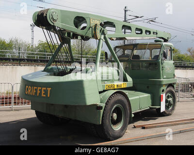 1960 Camion Grue Routiere Griffet, Cite du treno foto 5 Foto Stock