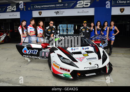 Buriram Thailandia. Il 24 luglio, 2016. Super Trofeo Lamborghini Asia sul display Buriram Super Race 2016 sulla luglio 24, 2016 a Chang internazionale circuito Racing, Buriram Thailandia. Credito: Chatchai Somwat/Alamy Live News Foto Stock