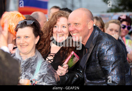 Perth, Scotland, Regno Unito. Il 24 luglio, 2016. Glenn Gregory del cielo 17 canta al festival di riavvolgimento pone per le immagini Credito: Derek Allan/Alamy Live News Foto Stock