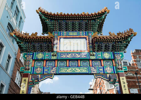 Ingresso a Chinatown nel quartiere di Soho, la città di Westminster a Londra, Inghilterra, London, Regno Unito Foto Stock