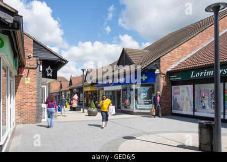 La Chiesa cammina Shopping Centre, Caterham, Surrey, England, Regno Unito Foto Stock