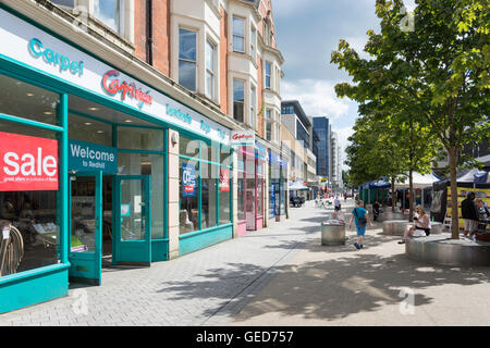 Redhill High Street, Redhill Surrey, Inghilterra, Regno Unito Foto Stock