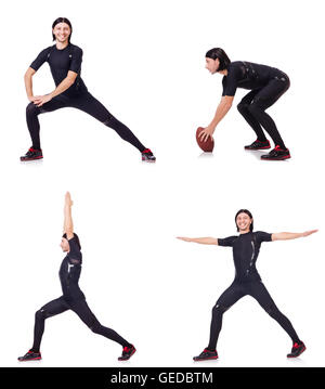 Giovane uomo facendo esercizi su bianco Foto Stock