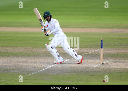 Il Pakistan Mohammad Hafeez batting durante il giorno quattro della seconda prova Investec corrispondono a Emirates Old Trafford, Manchester. Foto Stock